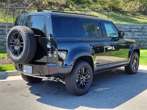 New 2026 Land Rover Defender 110 S AWD/4WD image 2