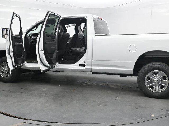 Used 2024 RAM 2500 Tradesman w/ Chrome Appearance Group AWD/4WD image 42