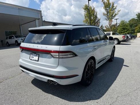 Used 2025 Lincoln Aviator Reserve w/ Equipment Group 201A AWD/4WD image 5