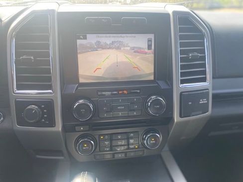 Used 2015 Ford F150 Lariat image 18