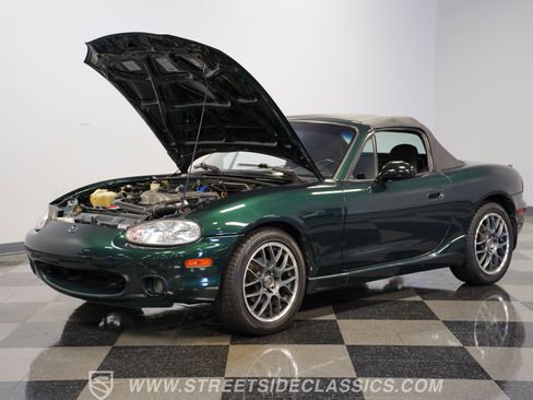 Used 1999 MAZDA MX-5 Miata RWD image 32