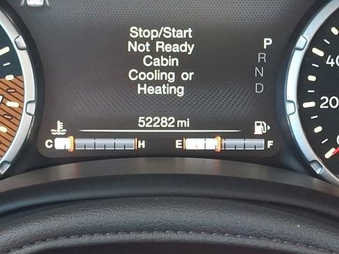 Certified 2022 Jeep Renegade Latitude image 23