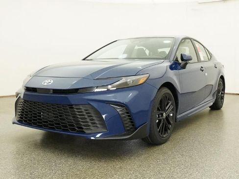 New 2026 Toyota Camry SE FWD image 32