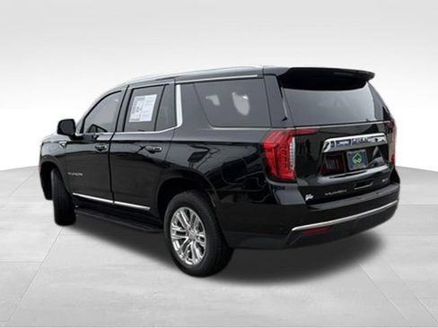Certified 2023 GMC Yukon SLT w/ SLT Premium Package AWD/4WD image 3
