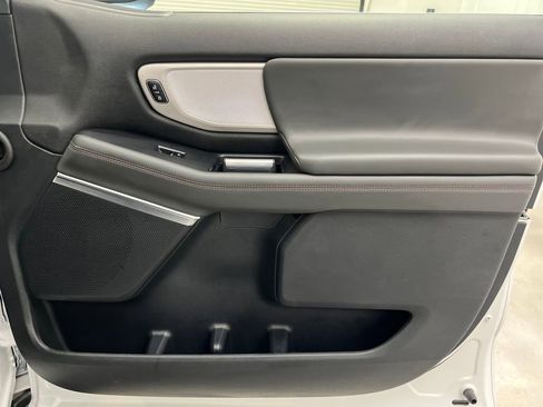 Used 2025 Ford Expedition Max Active image 27