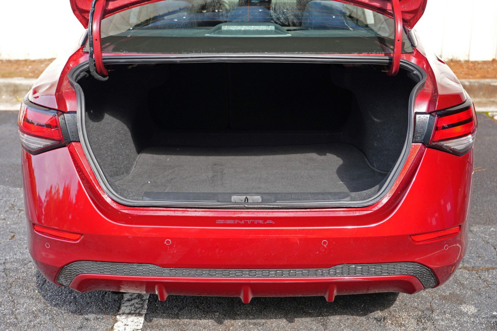 Used 2021 Nissan Sentra SV FWD image 9