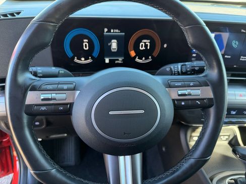 Used 2025 Hyundai Kona SEL image 28