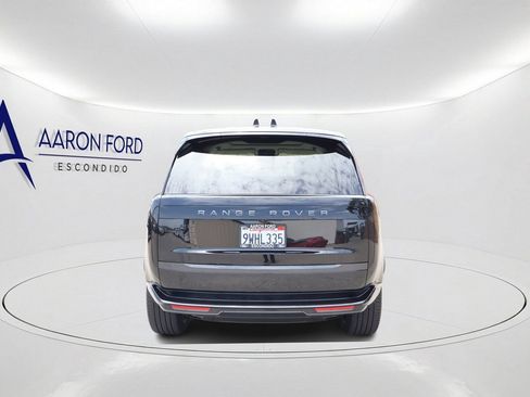 Used 2025 Land Rover Range Rover SE AWD/4WD image 5