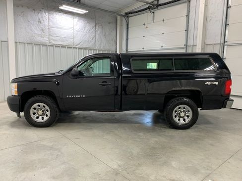 Used 2011 Chevrolet Silverado 1500 W/T w/ LS Package AWD/4WD image 3