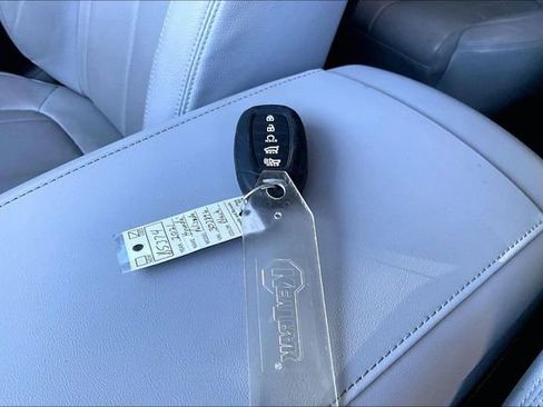 Used 2021 Hyundai Palisade SEL w/ Premium Package image 32