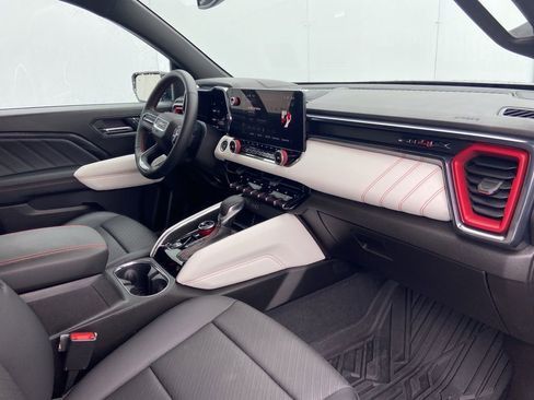 Certified 2024 GMC Canyon AT4X image 6