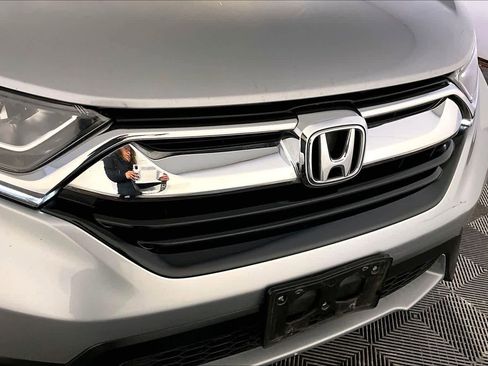 Used 2018 Honda CR-V LX image 32