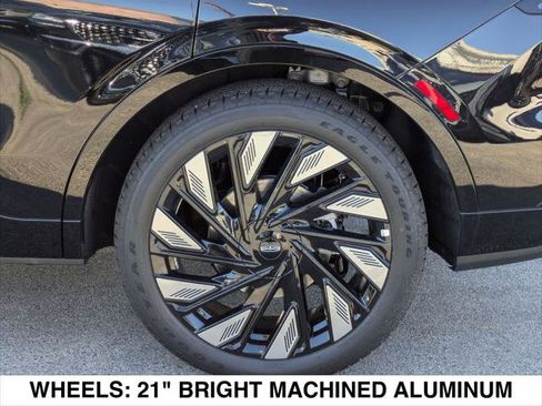 New 2026 Lincoln Nautilus Reserve w/ Jet Appearance Package image 6