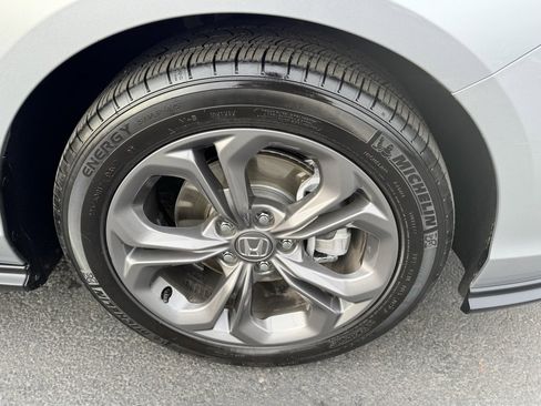 Used 2023 Honda Accord EX image 7