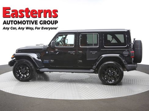 Used 2025 Jeep Wrangler Unlimited Sahara w/ Safety Group AWD/4WD image 62
