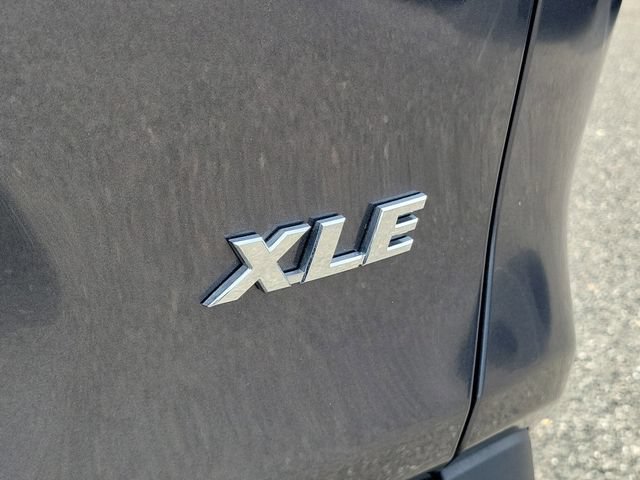 Used 2025 Toyota RAV4 XLE w/ Convenience Package FWD image 8