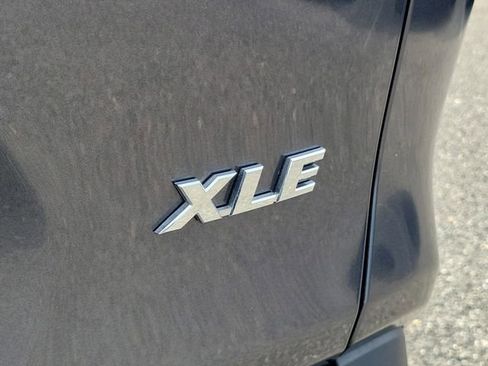 Used 2025 Toyota RAV4 XLE w/ Convenience Package FWD image 8