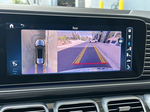 Certified 2024 Mercedes-Benz GLS 450 4MATIC image 23