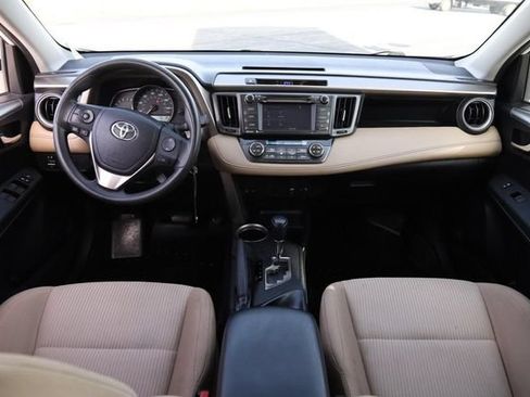 Used 2014 Toyota RAV4 XLE FWD image 10