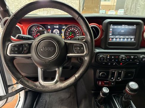 Used 2018 Jeep Wrangler Rubicon w/ Cold Weather Group image 21