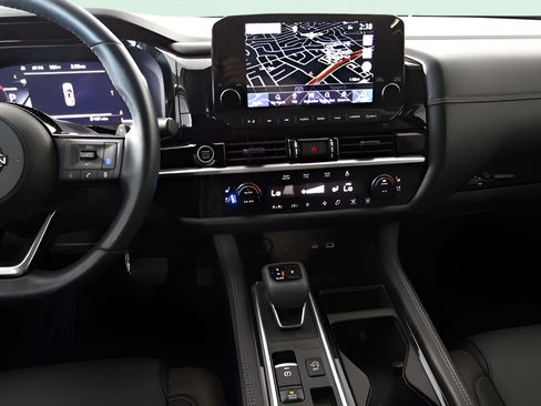 Used 2023 Nissan Pathfinder Platinum w/ Lighting Package (N93) FWD image 23