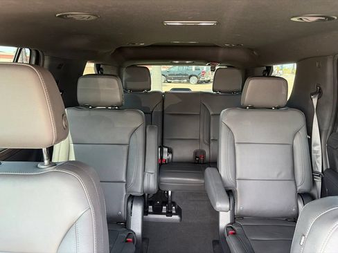 Used 2023 Chevrolet Tahoe LT w/ Luxury Package RWD image 20