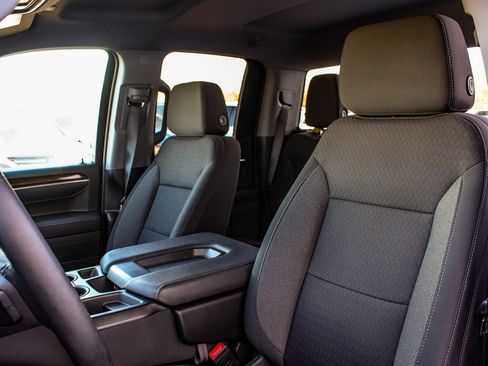 Used 2024 GMC Sierra 1500 Elevation image 31