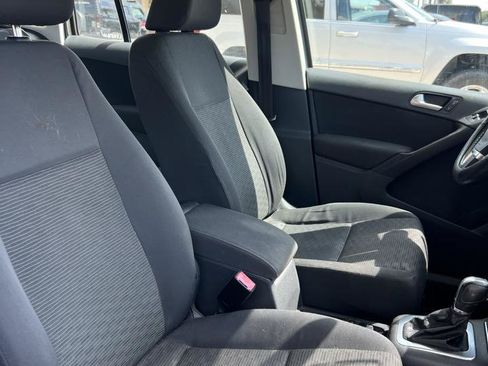 Used 2014 Volkswagen Tiguan S FWD image 11