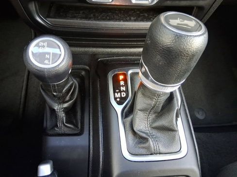 Used 2021 Jeep Wrangler Unlimited Sport S image 13