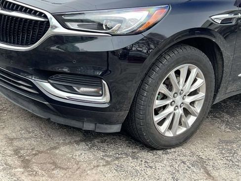 Used 2018 Buick Enclave Premium w/ Experience Buick Package image 7
