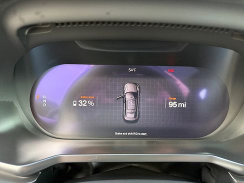 Used 2024 Polestar Polestar 2 image 11