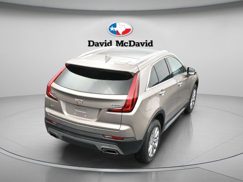 Used 2023 Cadillac XT4 Premium Luxury w/ Cold Weather Package image 15