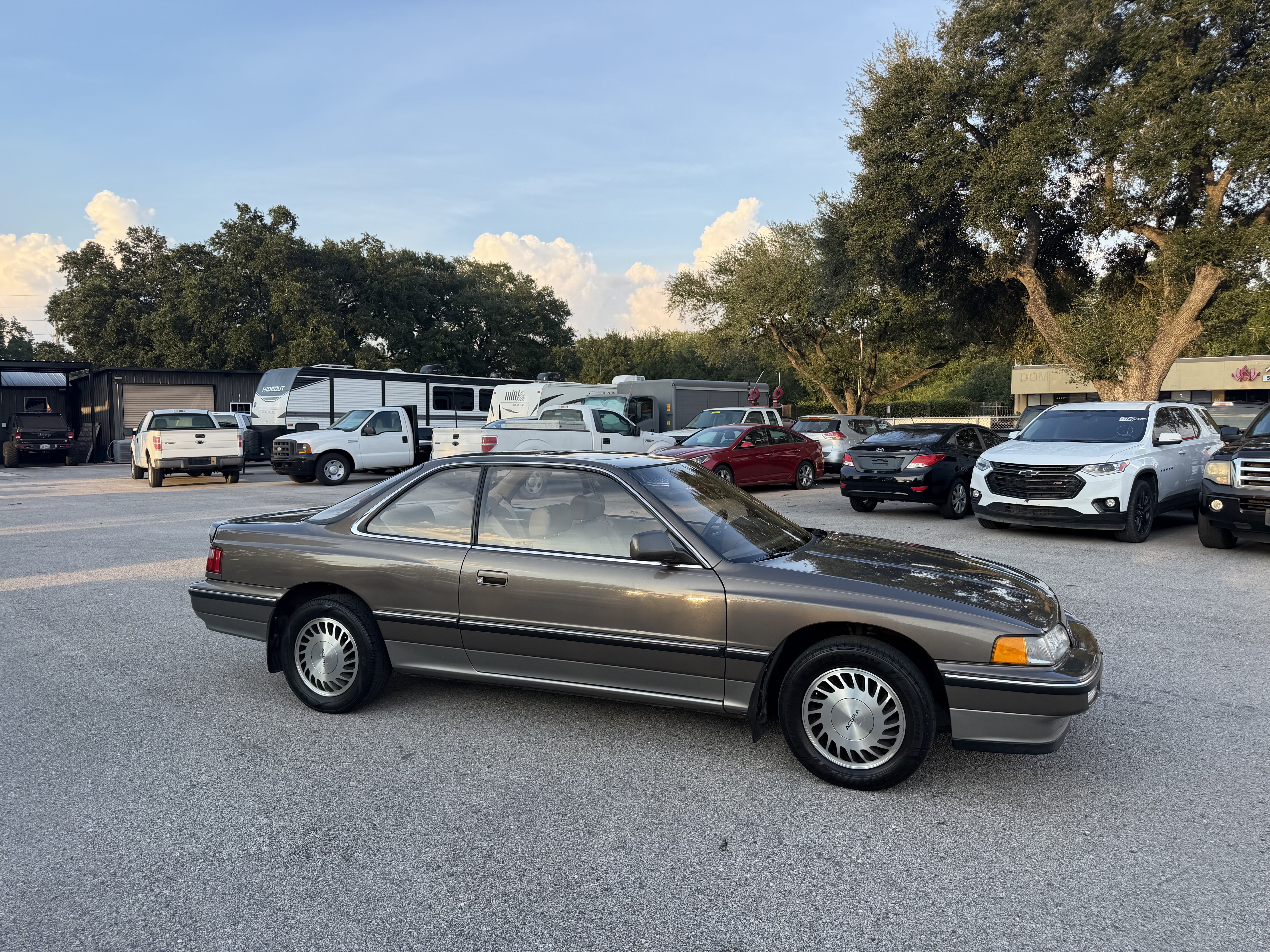Used 1990 Acura Legend L FWD image 4