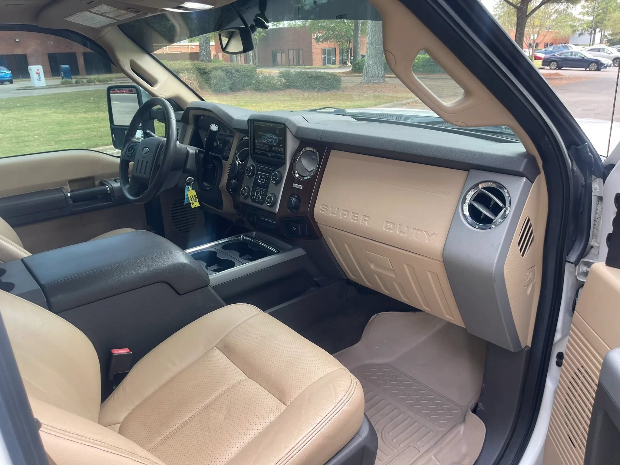 Used 2016 Ford F350 Lariat w/ Lariat Ultimate Package AWD/4WD image 15