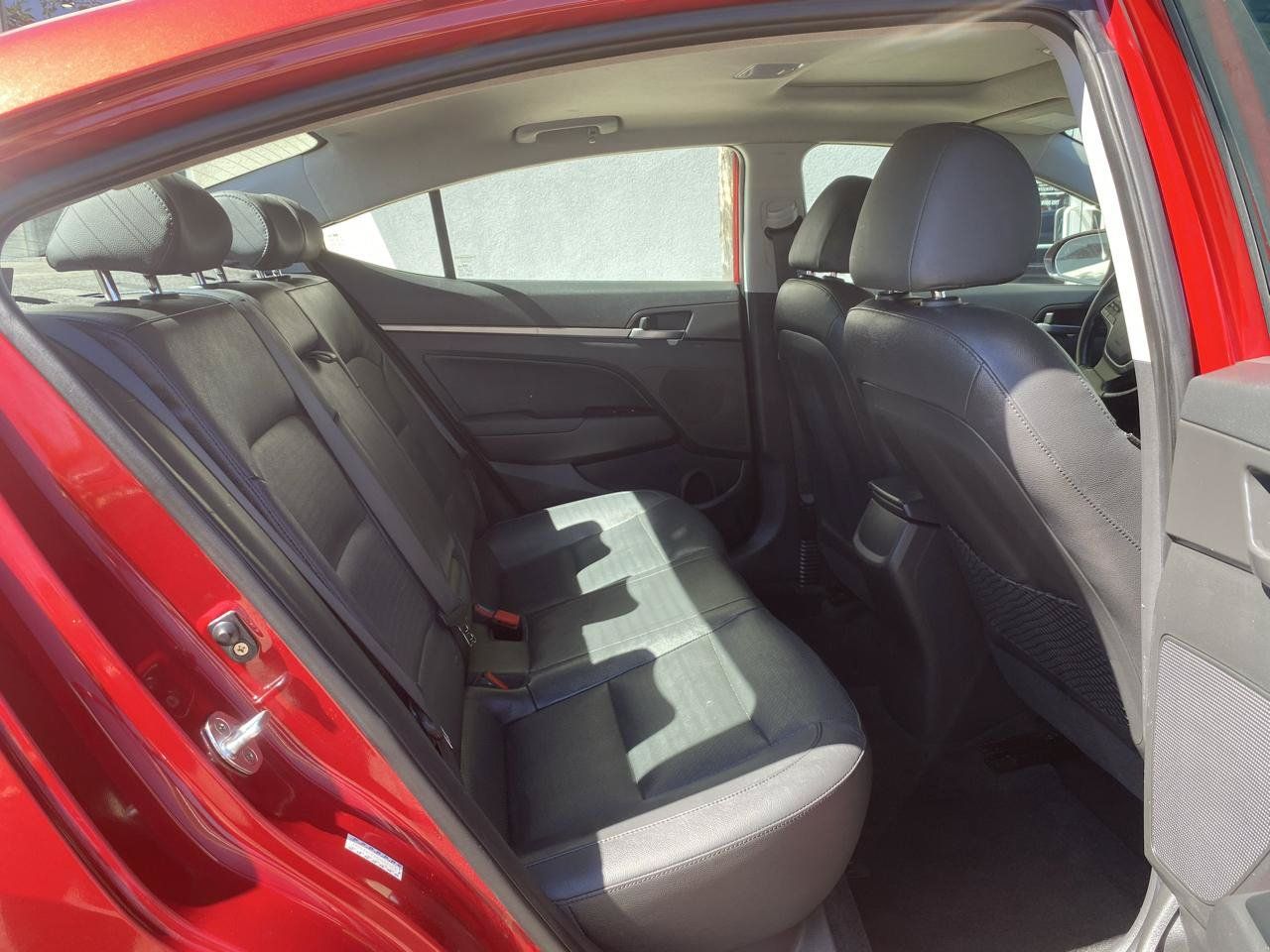 Used 2017 Hyundai Elantra Limited w/ Limited Tech Package 08 FWD image 17