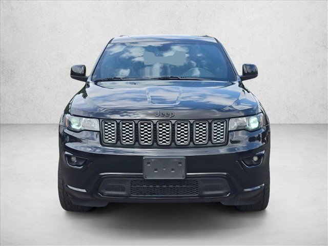 Used 2019 Jeep Grand Cherokee Altitude AWD/4WD image 2