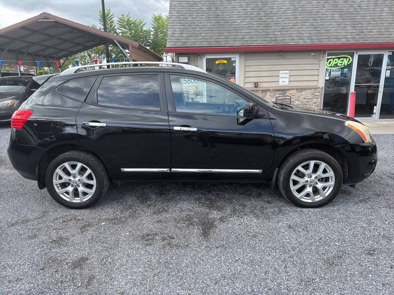 Used 2013 Nissan Rogue SL AWD/4WD image 4