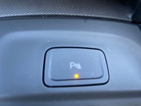 Used 2024 Chevrolet Equinox LT image 27