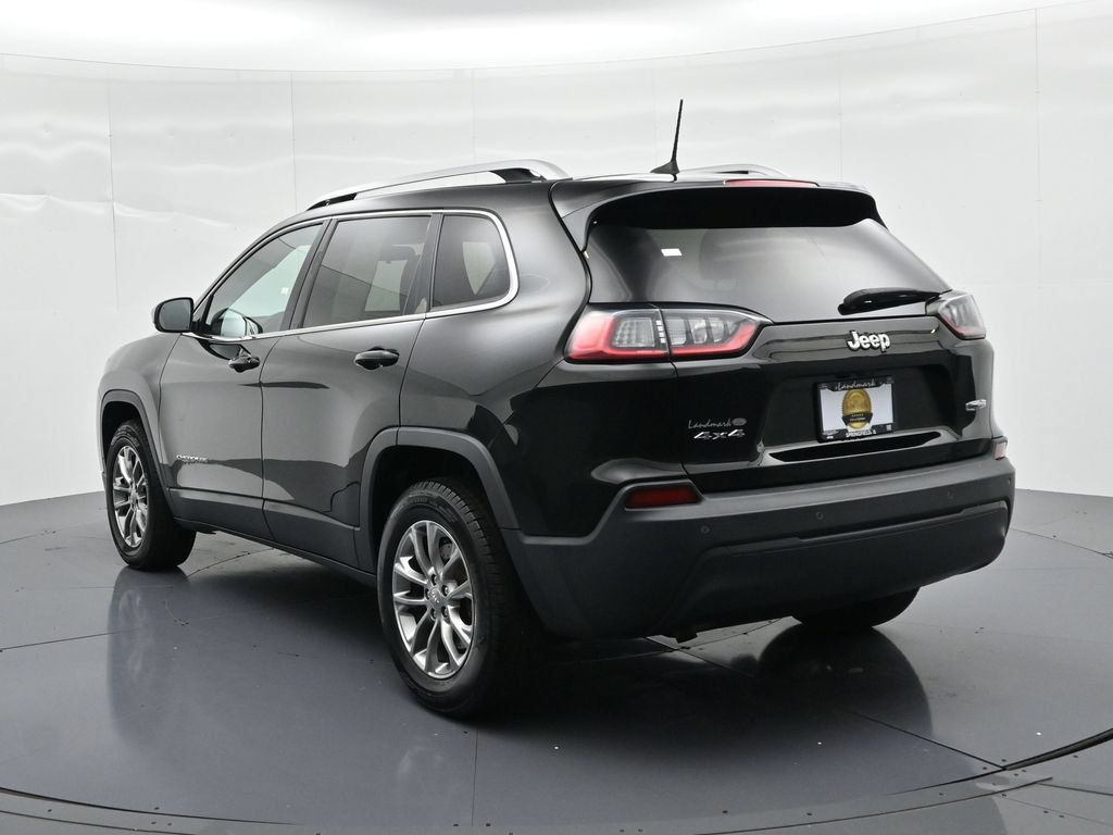 Used 2019 Jeep Cherokee Latitude Plus w/ Cold Weather Group AWD/4WD image 8