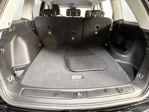 Used 2023 Jeep Grand Cherokee Limited w/ Black Appearance Package AWD/4WD image 25