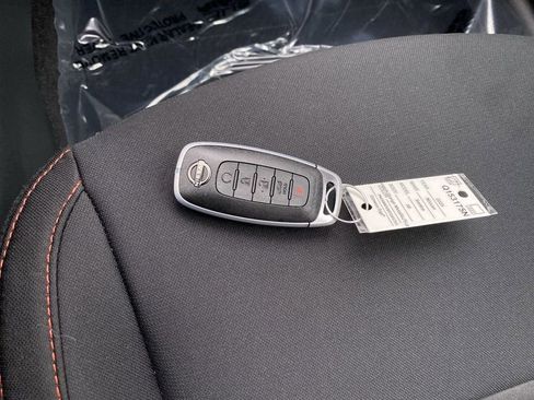 New 2025 Nissan Sentra SR w/ Lighting Package image 23