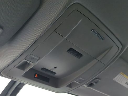 Used 2014 GMC Sierra 1500 SLE image 32