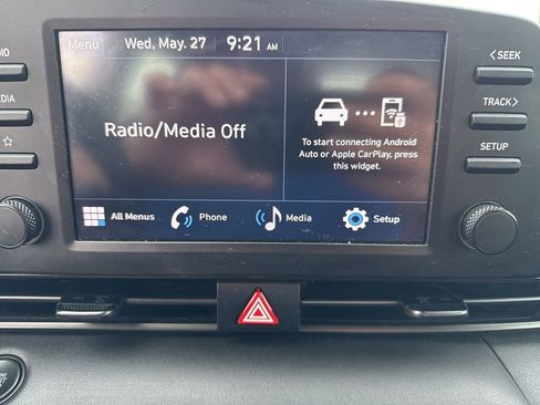 Used 2025 Hyundai Elantra Sport FWD image 25