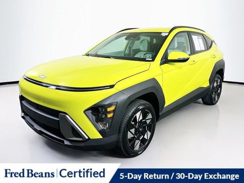 Certified 2025 Hyundai Kona SEL image 3