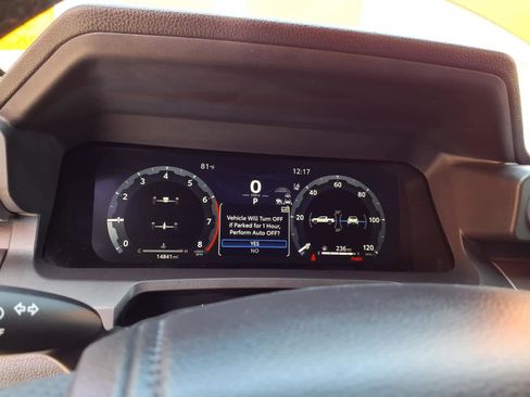 Certified 2025 Toyota Tacoma TRD Off-Road AWD/4WD image 12