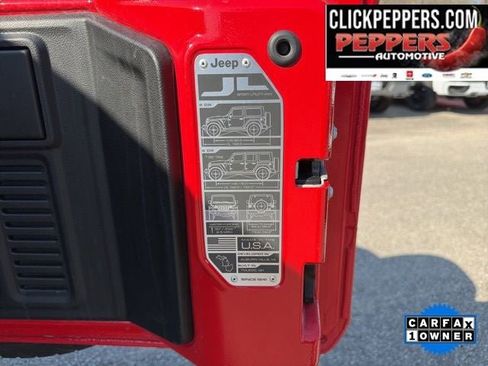 Used 2022 Jeep Wrangler Unlimited Sahara w/ LED Lighting Group image 14