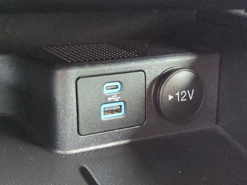 Used 2023 Ford Escape Active AWD/4WD image 30