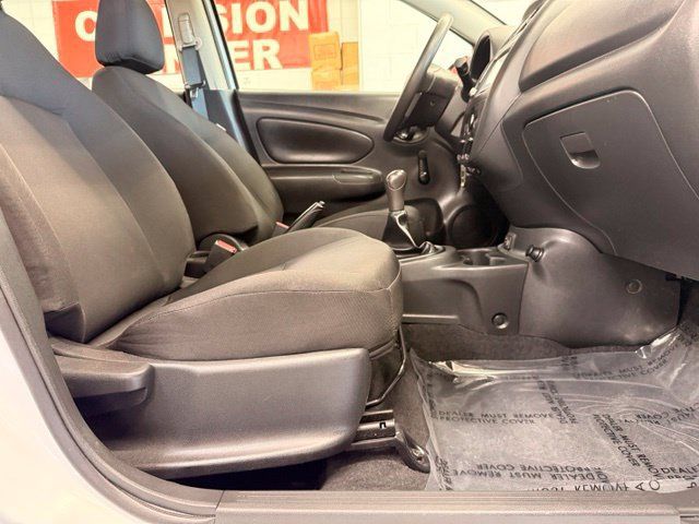 Used 2019 Nissan Versa S FWD image 22