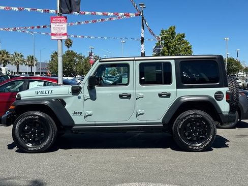 Used 2023 Jeep Wrangler Unlimited w/ 8.4" Radio Group AWD/4WD image 7