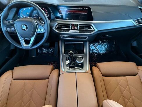 Used 2023 BMW X5 xDrive40i w/ Parking Assistance Package image 17